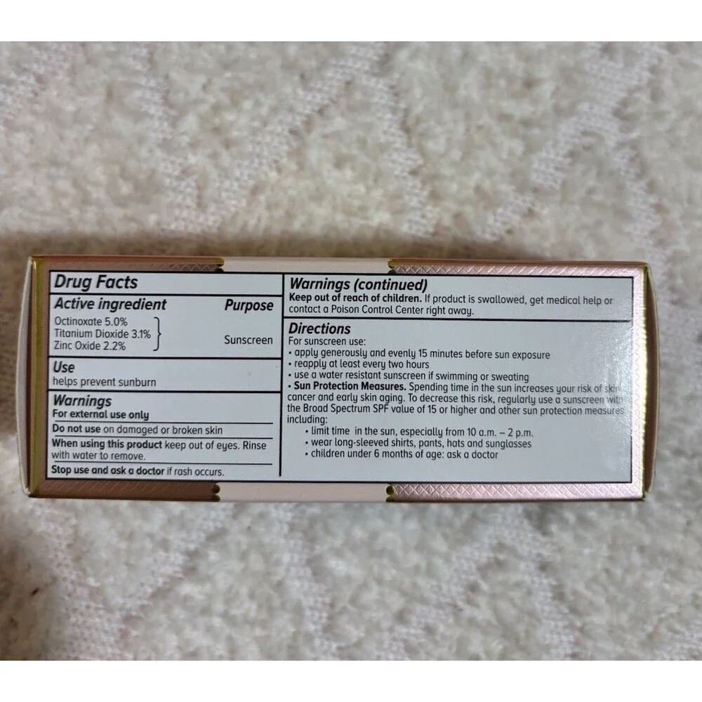 Too Faced Born This Way Healthy Glow SPF 30 Moisturizing Skin Tint Color Sable